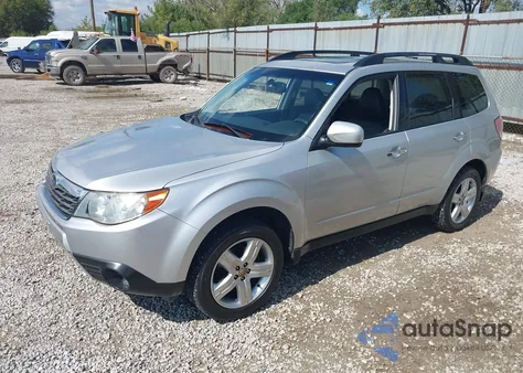 2009 Subaru Forester 2.5X Limited z USA, uszkodzony, nr VIN JF2SH64699H720562